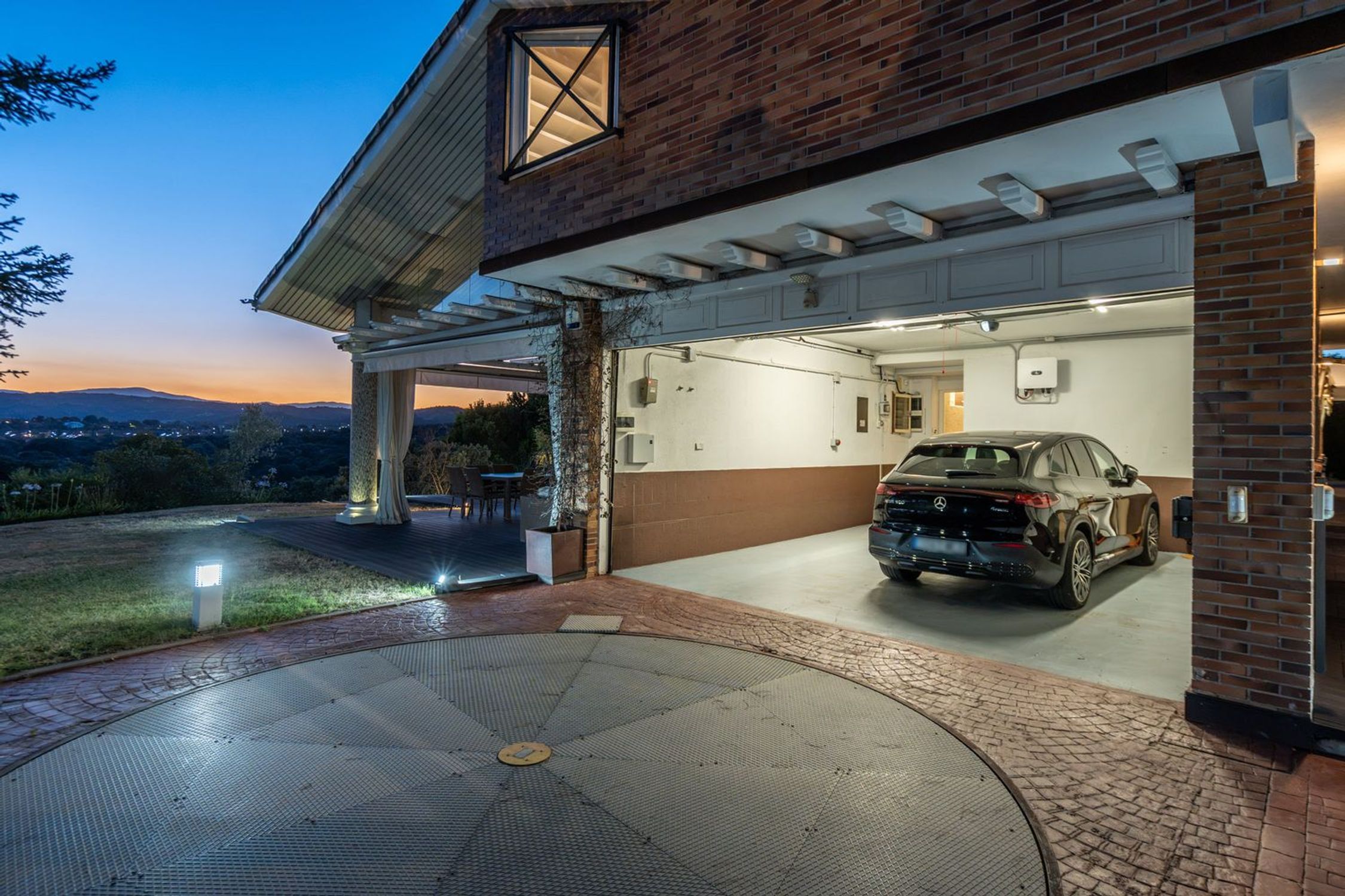 Chalet independiente de 711 m² con piscina en El Pinar-Punta Galea · Las Rozas - imagen 23