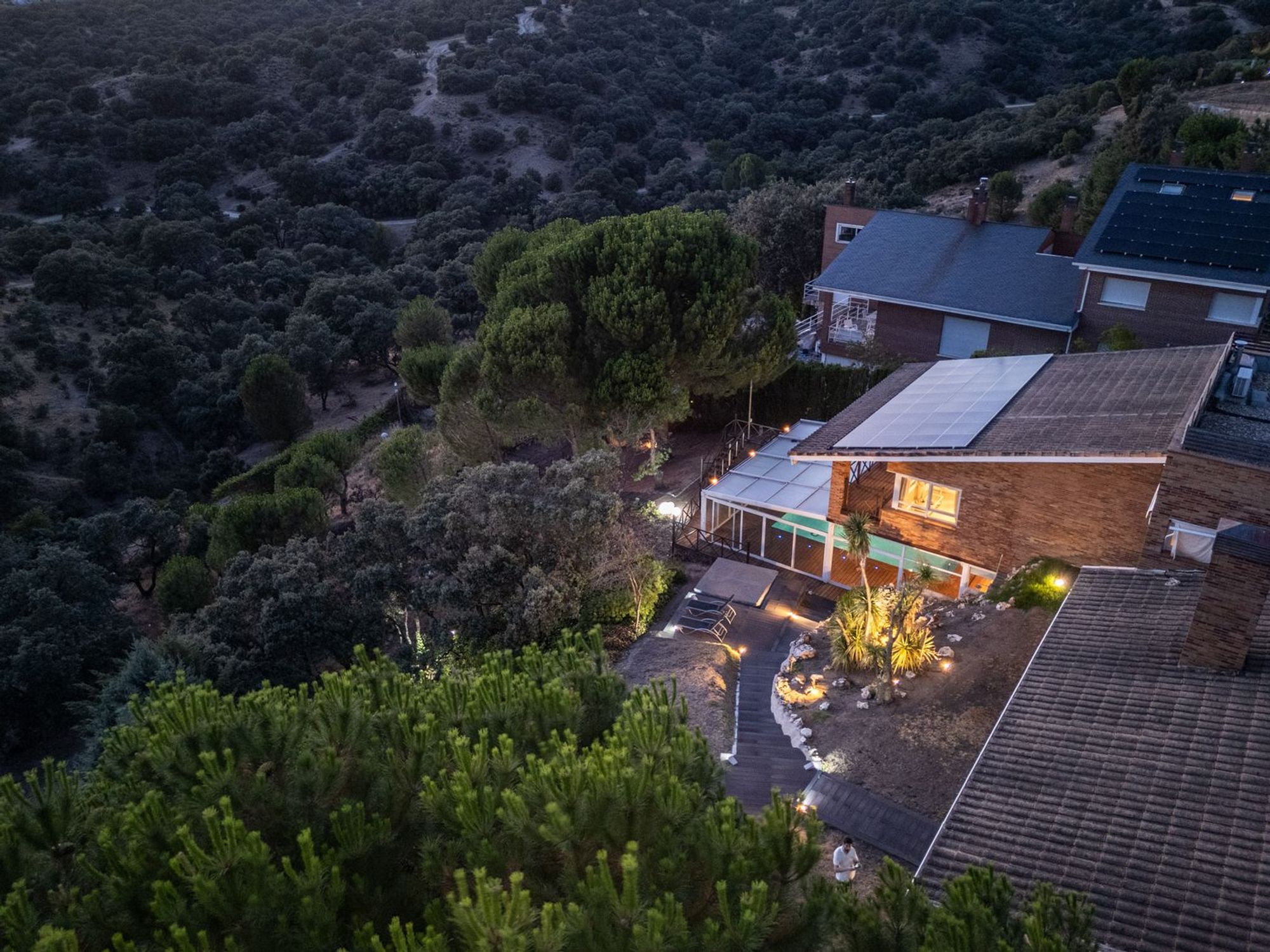 Chalet independiente de 711 m² con piscina en El Pinar-Punta Galea · Las Rozas - imagen 29