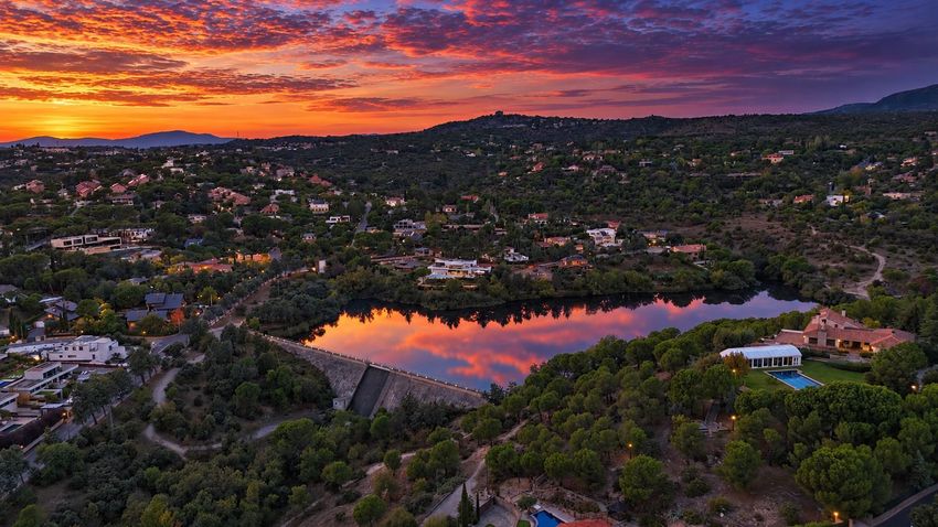 Los Peñascales — Chalet independiente de 430 m² con piscina y vistas en El Monte · Torrelodones - imagen 3