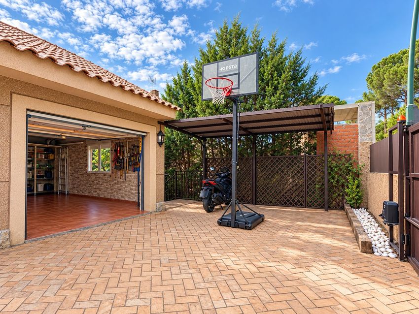 Los Peñascales — Chalet independiente de 430 m² con piscina y vistas en El Monte · Torrelodones - imagen 62