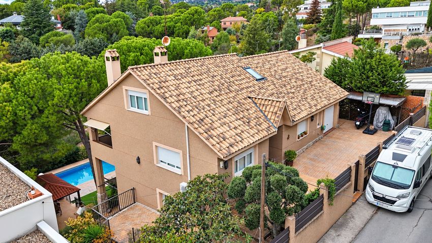 Los Peñascales — Chalet independiente de 430 m² con piscina y vistas en El Monte · Torrelodones - imagen 65