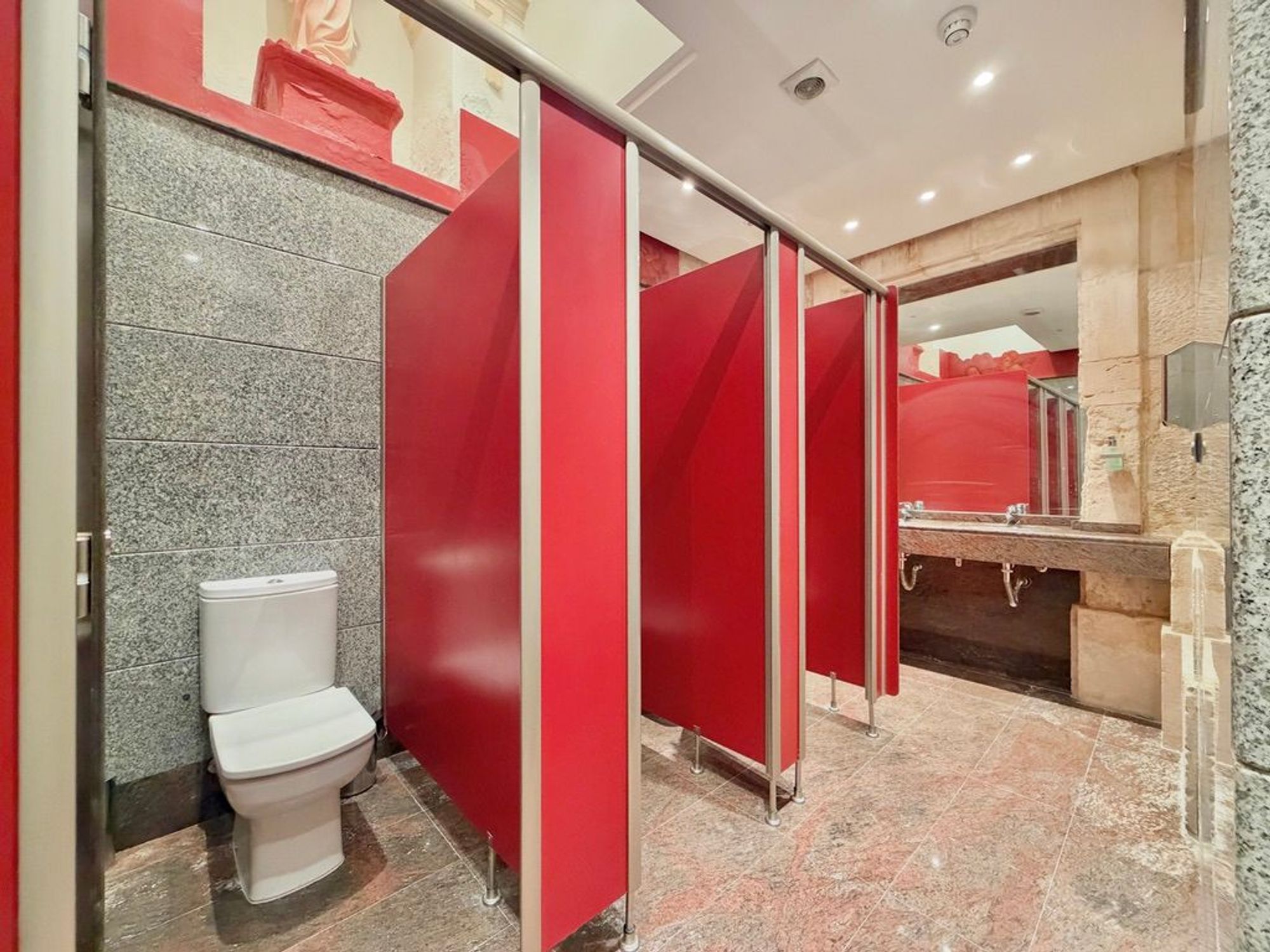 Edificio hotelero de 1.235 m² en Fuentidueña · Segovia - imagen 10