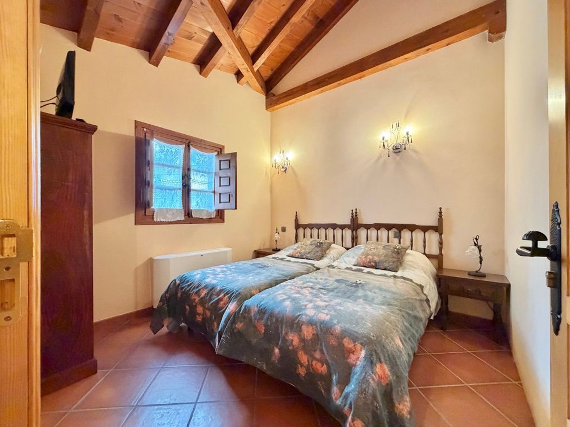 Edificio hotelero de 1.235 m² en Fuentidueña · Segovia - imagen 30
