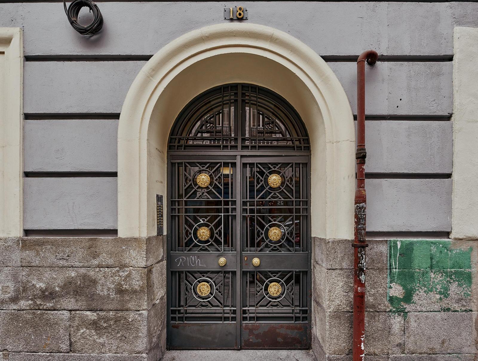 Portal del edificio