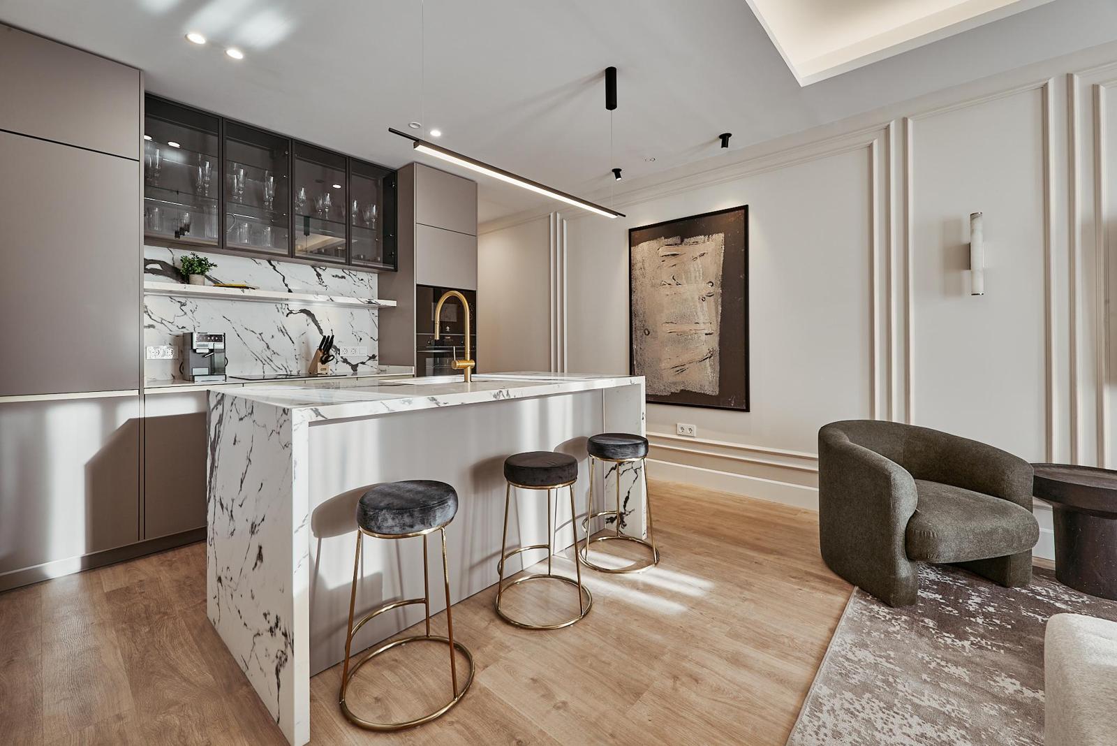 Cocina · Ático dúplex con piscina en Leganitos 18, Madrid